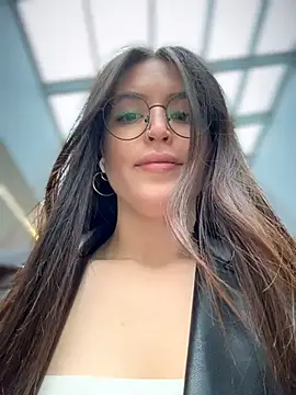 meow girl online show from April 7, 9:55 am