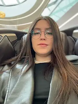 meow girl online show from March 25, 10:14 am