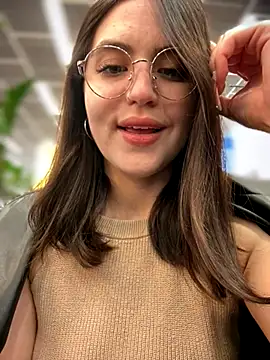 meow girl online show from October 14, 11:11 am