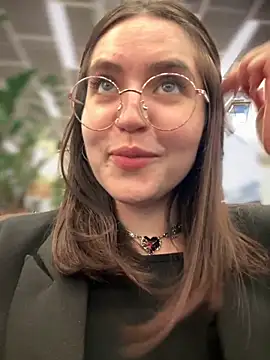 meow girl online show from October 7, 12:06 pm