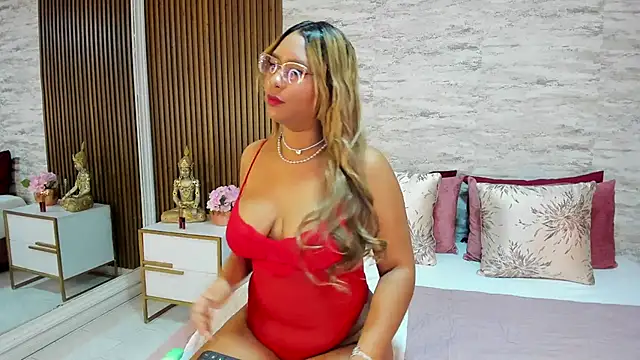 MadisonHunter2024 online show from February 14, 5:25 pm