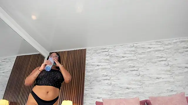 MadisonHunter2024 online show from March 30, 7:48 pm