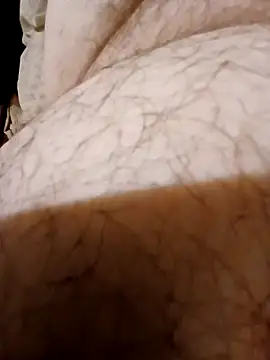 ADAMWILBY34 online show from November 5, 9:07 pm