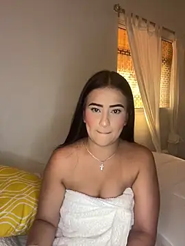 Snapshot of Miss_Ivy4 chatting on December 26, 6:54 pm Miss Ivy4 online show from December 26, 6:54 pm