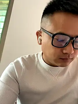 Snapshot of lixiaoshuai8 chatting on December 2, 4:14 am lixiaoshuai8 online show from December 2, 4:14 am