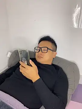 Snapshot of lixiaoshuai8 chatting on November 28, 5:29 am lixiaoshuai8 online show from November 28, 5:29 am