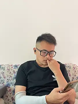 Snapshot of lixiaoshuai8 chatting on March 11, 4:41 am lixiaoshuai8 online show from March 11, 4:41 am