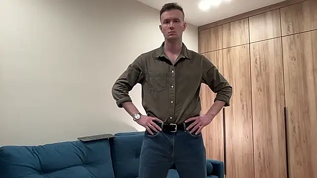 cute mark online show from April 18, 7:40 pm