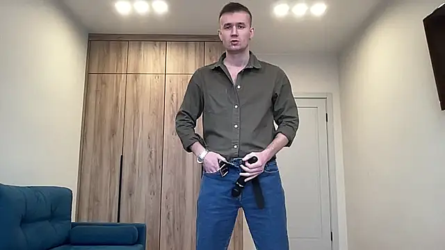 cute mark online show from April 3, 6:42 am