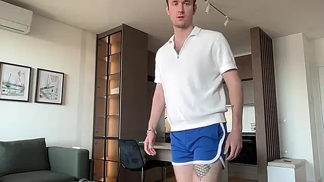 cute mark online show from July 4, 7:04 am
