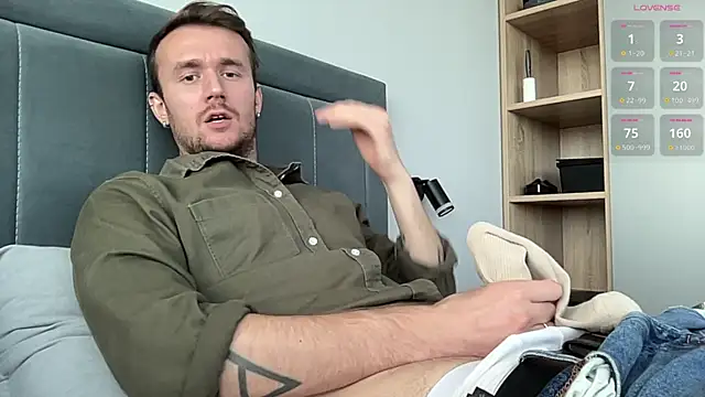 cute mark online show from September 25, 12:44 pm