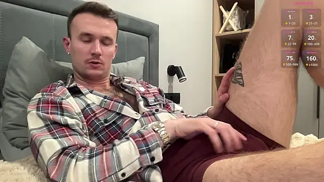 cute mark online show from December 5, 7:01 pm