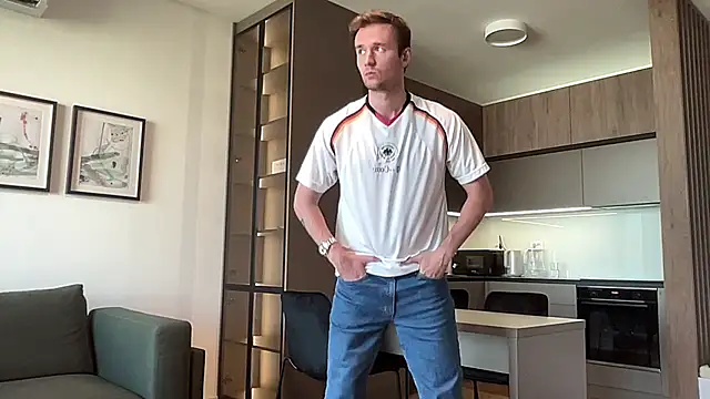 cute mark online show from July 12, 4:19 pm