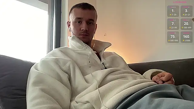 cute mark online show from February 15, 8:44 am