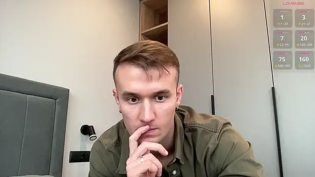 cute mark online show from October 25, 11:31 am