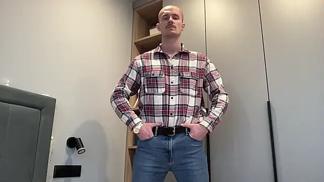 cute mark online show from December 20, 10:07 am