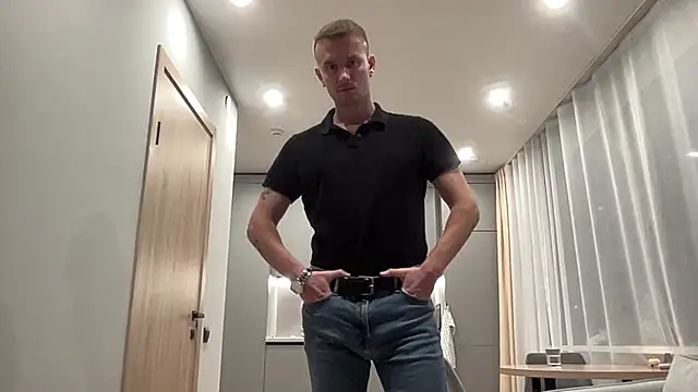 cute mark online show from October 20, 4:25 am