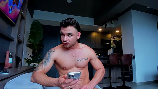 Maximo Marcelo online show from April 16, 12:28 pm