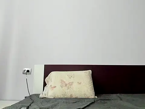 ElektraShine29 online show from December 3, 8:03 am