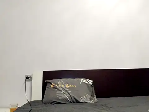 ElektraShine29 online show from April 14, 6:57 pm