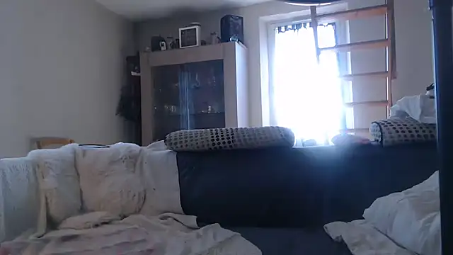 Lily-Diabl3ss online show from March 1, 1:00 pm