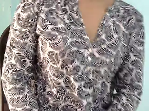 Nehasingh2024 online show from October 21, 9:09 am