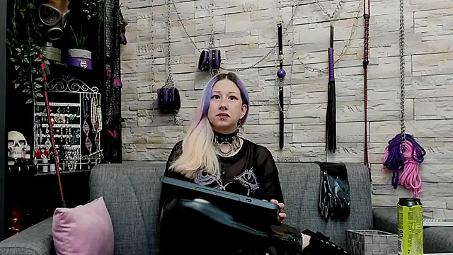 CruelMistress online show from December 5, 12:54 am