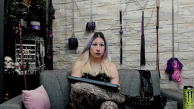 CruelMistress online show from December 15, 12:49 am