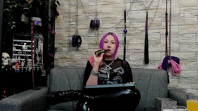 CruelMistress online show from May 25, 1:38 am
