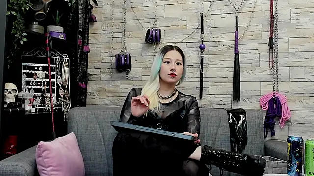 CruelMistress online show from March 19, 2:00 am