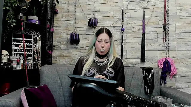 CruelMistress online show from March 26, 1:48 am