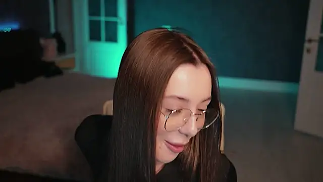 DinaCandy online show from March 27, 8:22 am