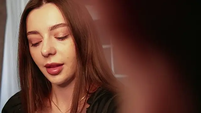 DinaCandy online show from March 19, 8:14 am