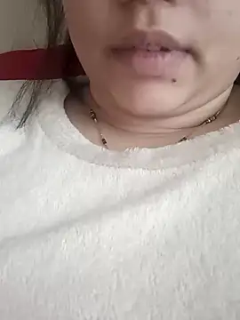 Snapshot of rituu07 chatting on February 19, 3:39 am rituu07 online show from February 19, 3:39 am