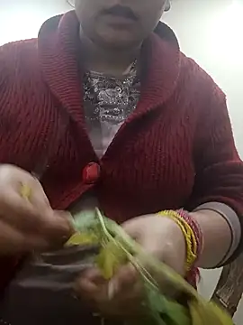 Snapshot of rituu07 chatting on January 9, 1:02 pm rituu07 online show from January 9, 1:02 pm