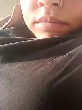 Snapshot of rituu07 chatting on December 20, 8:17 am rituu07 online show from December 20, 8:17 am