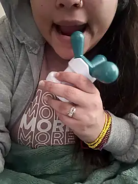 Snapshot of rituu07 chatting on December 23, 5:17 am rituu07 online show from December 23, 5:17 am