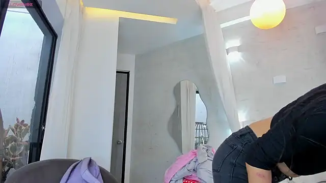 Snapshot of Venusflame__ chatting on September 15, 12:38 pm Venusflame online show from September 15, 12:38 pm