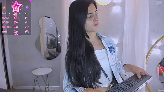 Snapshot of Venusflame__ chatting on March 17, 1:18 pm Venusflame online show from March 17, 1:18 pm