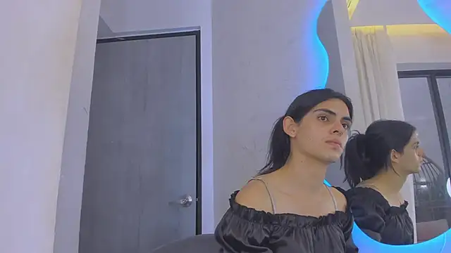 Snapshot of Venusflame__ chatting on March 18, 11:44 am Venusflame online show from March 18, 11:44 am