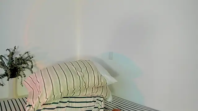 Snapshot of Candelariia_ chatting on March 18, 8:05 pm Candelariia online show from March 18, 8:05 pm