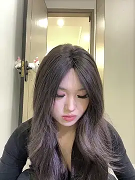 xyebobs online show from February 1, 4:16 pm