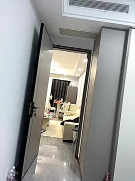 xyebobs online show from September 13, 3:12 pm