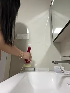 xyebobs online show from January 18, 5:37 pm