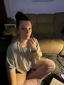 Stoner BarbieXX online show from March 8, 10:56 pm