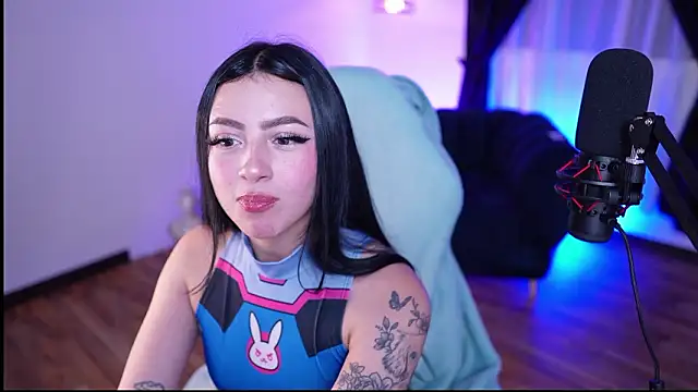 myeimmy 33 online show from March 12, 10:36 pm