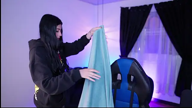 myeimmy 33 online show from March 17, 6:44 pm