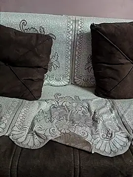 Snapshot of milf-kaira chatting on November 10, 6:07 am milf-kaira online show from November 10, 6:07 am