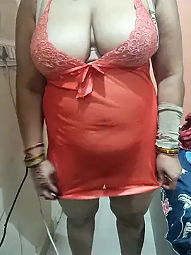 Snapshot of milf-kaira chatting on December 2, 3:58 pm milf-kaira online show from December 2, 3:58 pm