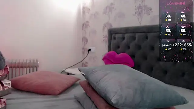 Snapshot of _Sexy-Mia_ chatting on March 19, 7:17 pm Sexy-Mia online show from March 19, 7:17 pm